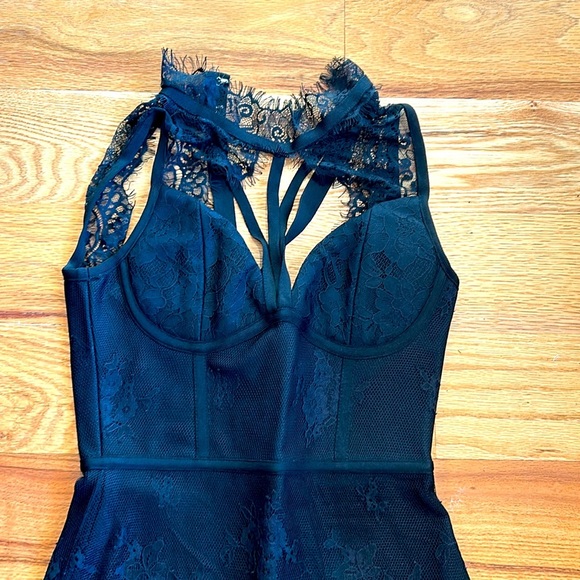 Corset Lace Body Con Dress - Picture 2 of 7